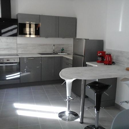 Apartamento Colombe LʼIsle-sur-la-Sorgue Exterior foto